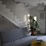 Casa Della Gioia * كالتاجيروني